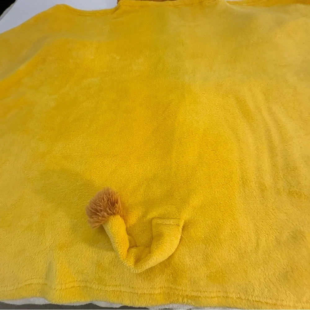 Furry Lion Hooded Plush Robe Blanket Stuffed Paws Furry Tail OS Like New - Picture 8 of 8